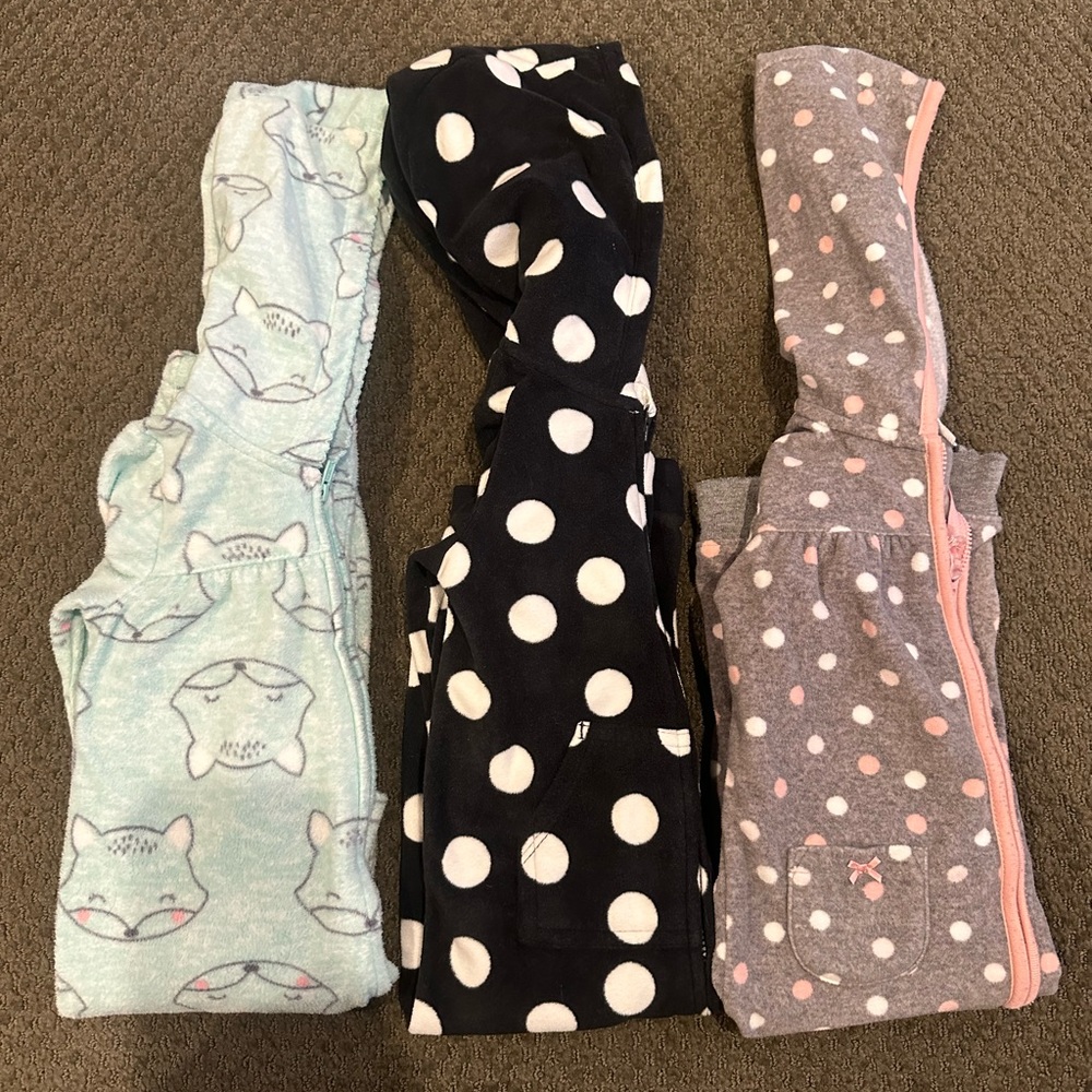 One-piece fleece outfit bundle size 18 months